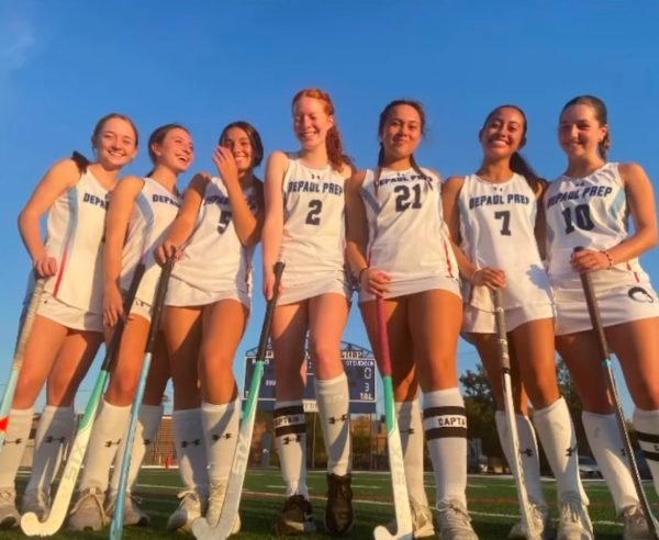 Class of 2025 field hockey seniors pose for a group photo.